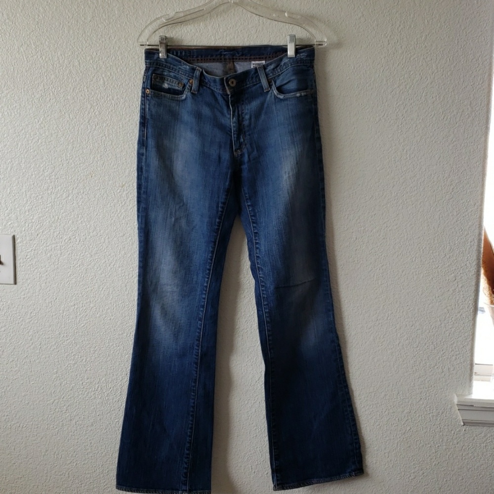 Boot cut jeans